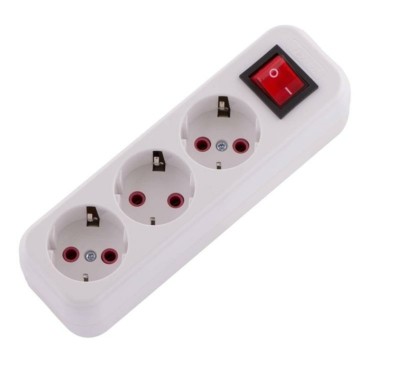 Колодка удлинителя 3-м с/з Lila с выкл. Lezard 720-0300-302