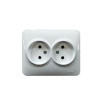 Розетка 2-м Karina Life ПБТ бел. Lezard 708-0200-128B