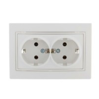 Розетка 2-м СП Mira 16А IP20 с/з с бел. вставкой керамика бел. Lezard 701-0202-127