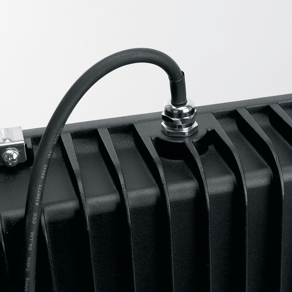 Прожектор светодиодный Feron LL-930 IP65 1000W 6400K — изображение 2