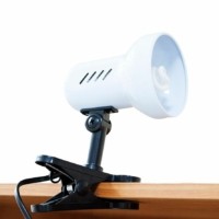 Светильник настольный ESB 9W 230V Е27 белый c лампой DE1600