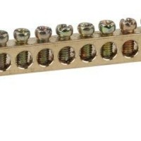 Шина PE “земля” на двух угловых изоляторах ШНИ-6х9-14-У2 желт. NO-222-112-1 ЭРА Б0044161