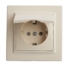 Розетка 1-местная с/з с крышкой Stekker PST16-9012-02 250В,16А с защитной шторкой Эрна слоновая кость