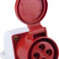 Розетка угловая Stekker PST32-41-4411 настенная для силовых кабелей сеч.м 2,5-6мм2 3 PIN+PE нейлон/латунь 415В 32А IP44 красная