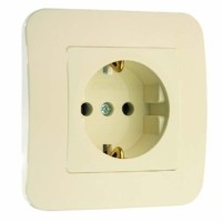 Розетка 1-м СП Lillium 16А IP20 с/з крем./крем. Makel 70228