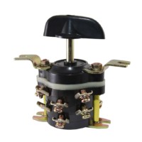 Пакетный переключатель ПП 4-16/Н2 исп.1 4П 16А 220В IP00 TDM