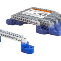 Шина “N” нулевая 6х9мм на двух угл. изоляторах 12 групп никелированная TDM