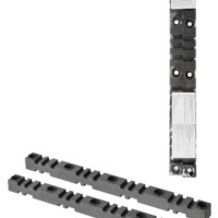 Изолятор шинный плоский ИШП 4П для шин 10  и 10/20 мм, длина 458 мм межшинное расстояние 115 мм TDM