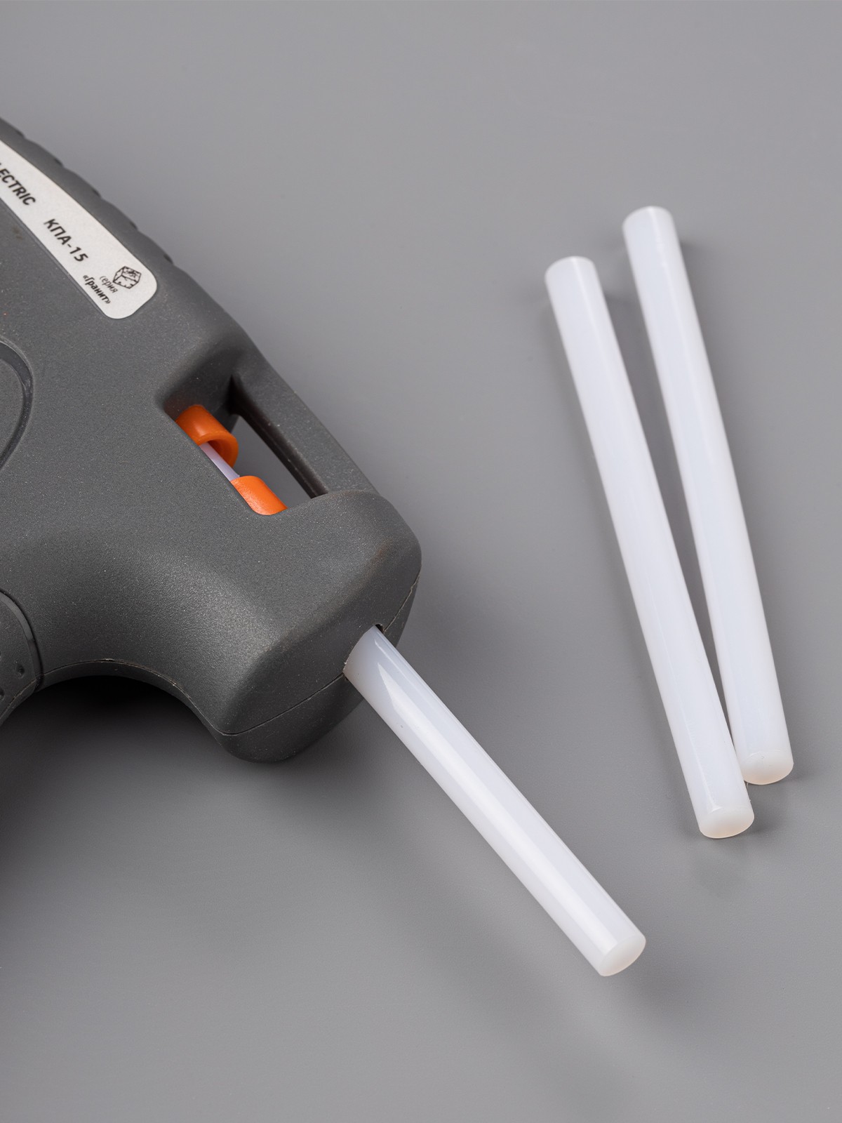 Клеевые стержни универсальные белые, 7 мм x 100 мм, 6 шт, "Алмаз" TDM — изображение 4