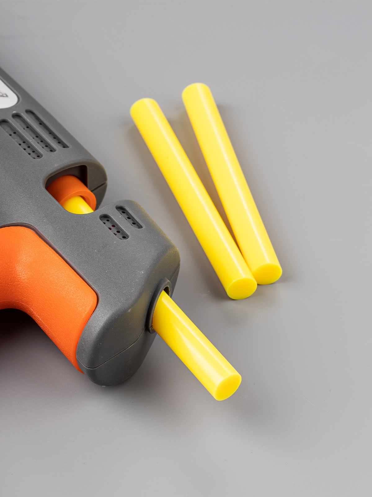 Клеевые стержни универсальные желтые, 11 мм x 100 мм, 6 шт, "Алмаз" TDM — изображение 4