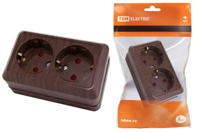 Розетка двойная 2П+З открытой установки с з/ш IP20 16А, бук “Ладога” TDM