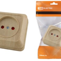 Розетка 2П открытой установки с з/ш IP20 10А, сосна “Ладога” TDM