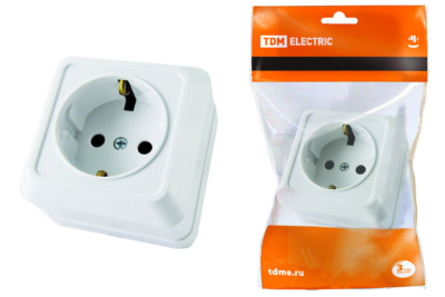Розетка 2П+3 открытой установки IP20 16А 250В (керамика) белая “Ладога” TDM