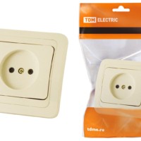 Розетка 2П 10А сл. кость “Валдай” TDM