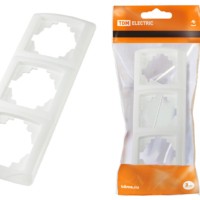 Рамка 3-х постовая горизонтальная белая “Онега” TDM