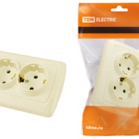Розетка двойная 2П+3 16А 250В сл. кость “Онега” TDM