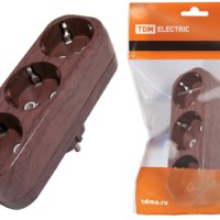 Блок на 3 гнезда 2П б/з плоский 6А 250B “Эко” (бук) TDM