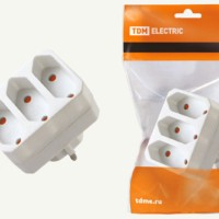 Блок на 3 гнезда 2П 2,5 А 250 B под плоскую вилку белый TDM