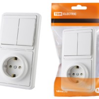 Блок комбинированный БКВР 2-х кл. выкл + розетка 2П+З с з/ш TDM