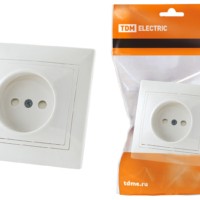 Розетка 2П с защ. шт. 10А 250В белая “Таймыр” TDM