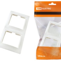 Рамка 2-х постовая вертикальная белая “Таймыр” TDM