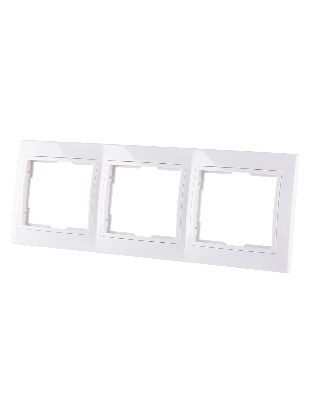 Рамка 3-х постовая горизонтальная белая "Таймыр" TDM — изображение 2