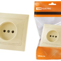 Розетка 2П 10А 250В сл. кость “Таймыр” TDM