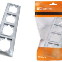 Рамка 4-х постовая горизонтальная серебр. металлик “Лама” TDM