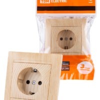 Розетка 2П+З 16А 250В с защ. шт. сосна “Лама” TDM