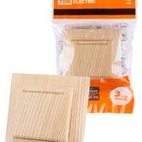 Розетка 2П+З 16А 250В IP44 с защ. шт. с крышкой сосна “Лама” TDM