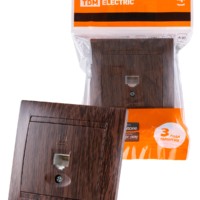 Розетка ПК RJ45 венге “Лама” TDM