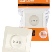 Розетка 2П с защ. шт. 10А 250В сл. кость “Ильмень” TDM