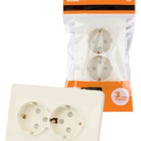 Розетка двойная 2П+З с защ. шт. 16А 250В сл. кость “Ильмень” TDM