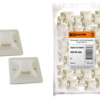 Площадка самоклеющаяся 40х40 под хомуты (100шт) TDM