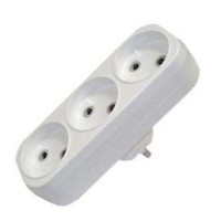 Разветвитель сетевой 3 гнезда б/з плоский 10А UNIVersal А203