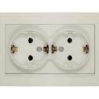 Розетка 2-м СП Бриллиант 16А IP20 с заземл. защ. шторки сл. кость UNIVersal 7948769