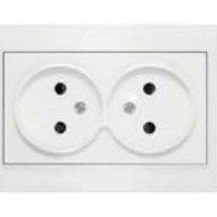 Розетка 2-м СП Бриллиант 16А IP20 без заземл. защ. шторки бел. UNIVersal 7947526