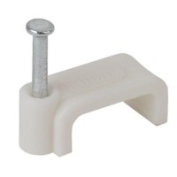 Скоба 8мм плоская пластиковая (уп.50шт) ЭРА Б0038907