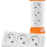 Розетка 3-х местная горизонтальная 2П открытой установки IP20 10A белая “Ладога” TDM