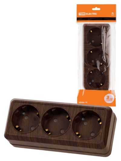 Розетка 3-х местная горизонтальная 2П+3 открытой установки IP20 16A с з/ш бук “Ладога” TDM