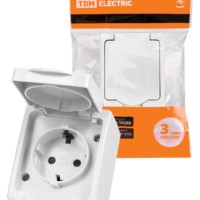 Розетка 2П+З открытой установки IP54 16А белая “Вуокса” TDM