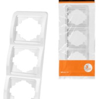 Рамка 3-ая вертикальная белая “Валдай” TDM