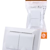 Розетка двойная 2П+З с защ. шт. и крышкой 16А 250В IP44 белая “Таймыр” TDM