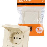Розетка 2П+З 16А 250В IP44 с защ. шт. с крышкой сл. кость “Сенеж” TDM
